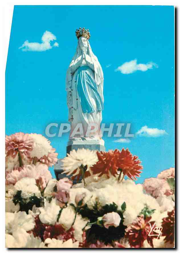 CPM Nos Belles Pyrenees Lourdes La vierge Couronnee