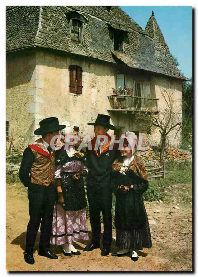 CPM L'Auvergne touristique terradour Flouricat Groupe Felibreen Auvergnat Enfants Folklore