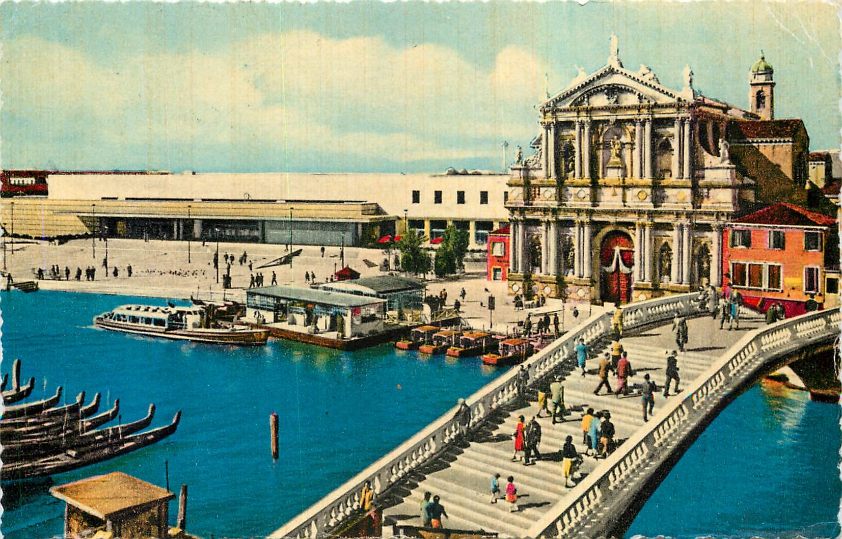 CPM Venezia L'eglise degli scalzi et la gare