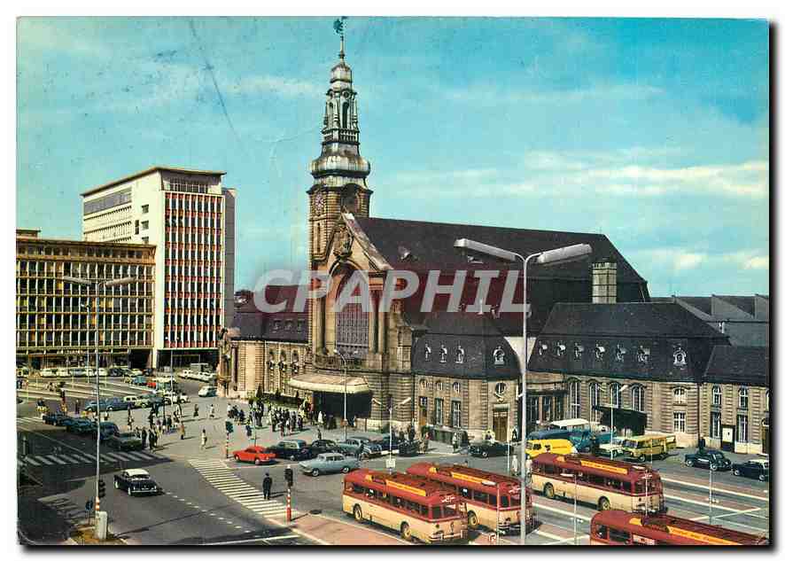 CPM Luxembourg Gare centrale et Batiment du C F L
