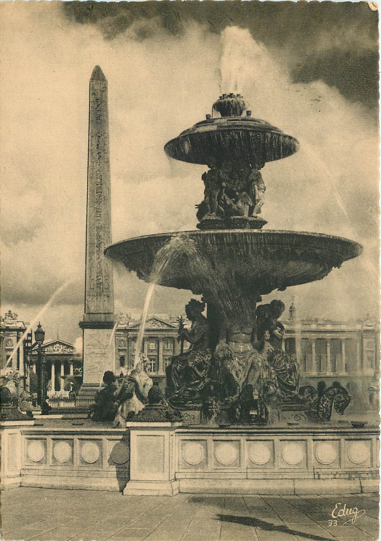 CPM Paris Place de la concorde L'Obelisque