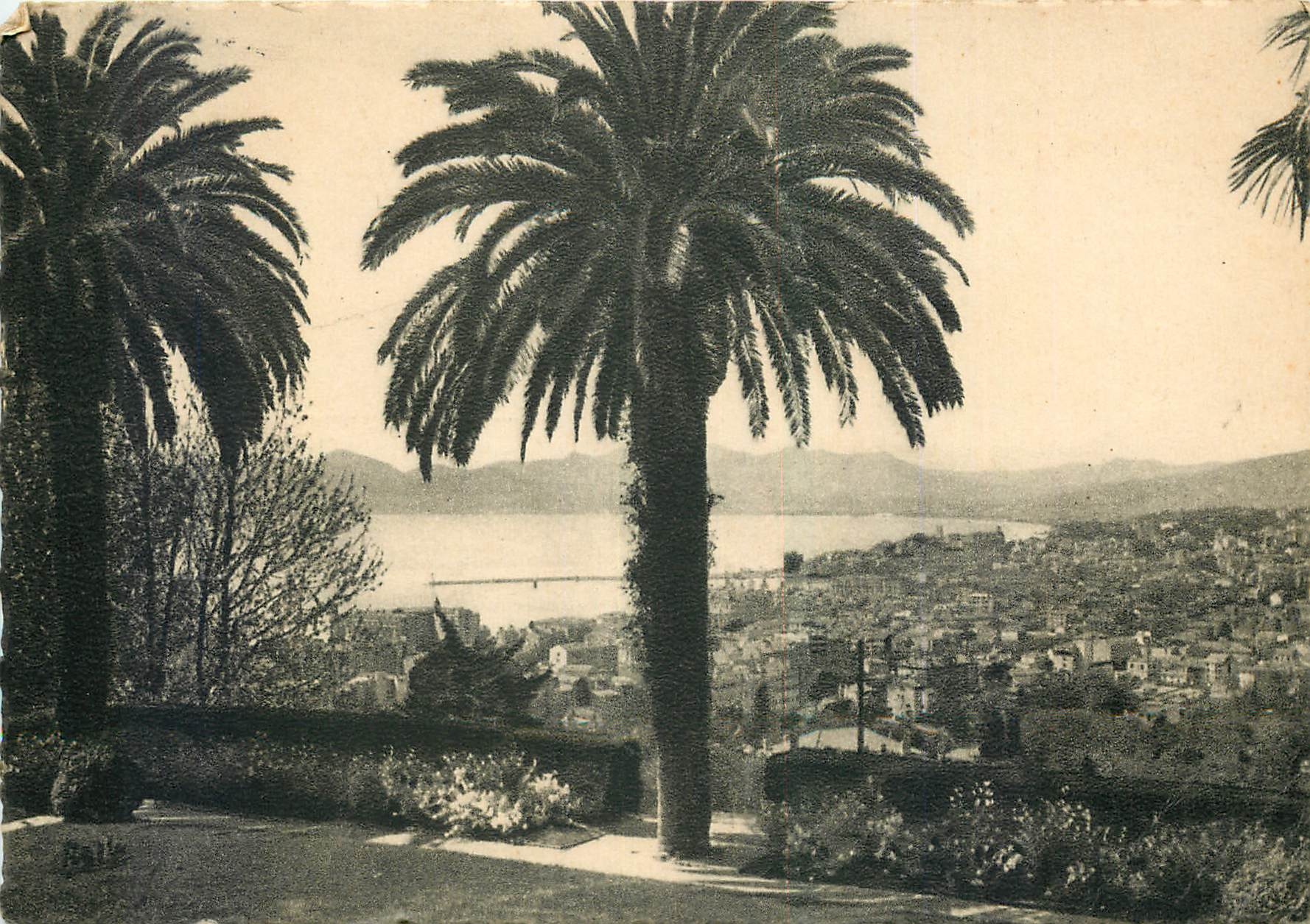 CPM La Cote d'Azur Cannes Vue prise de Super cannes