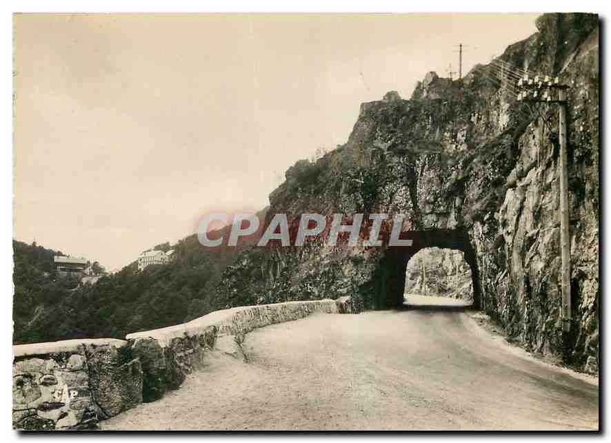 CPM La Schlucht Tunnel de la Roche du Diable Hotel des Roches