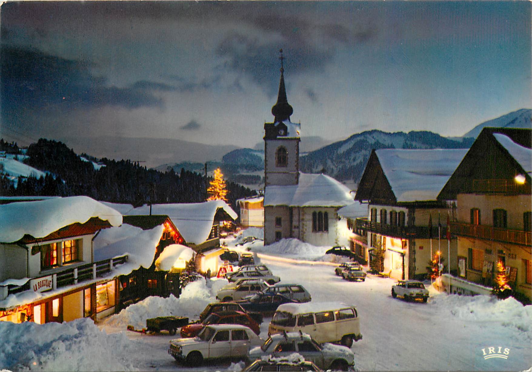 CPM Savoie Notre Dame de Bellecombe Alt 1134 m le Centre de la Station la nuit
