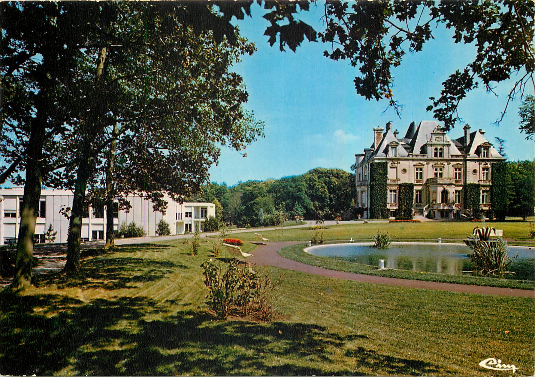 CPM Maison de soins et de convalescence Arch Mr Carlu Le Chateau du Tillet Cires Mello