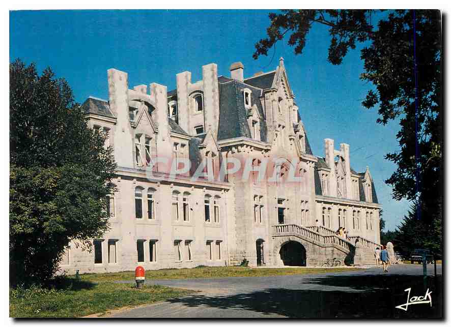CPM Couleurs de Bretagne Loctudy Le Centre de Vacances Familial du Dourdy