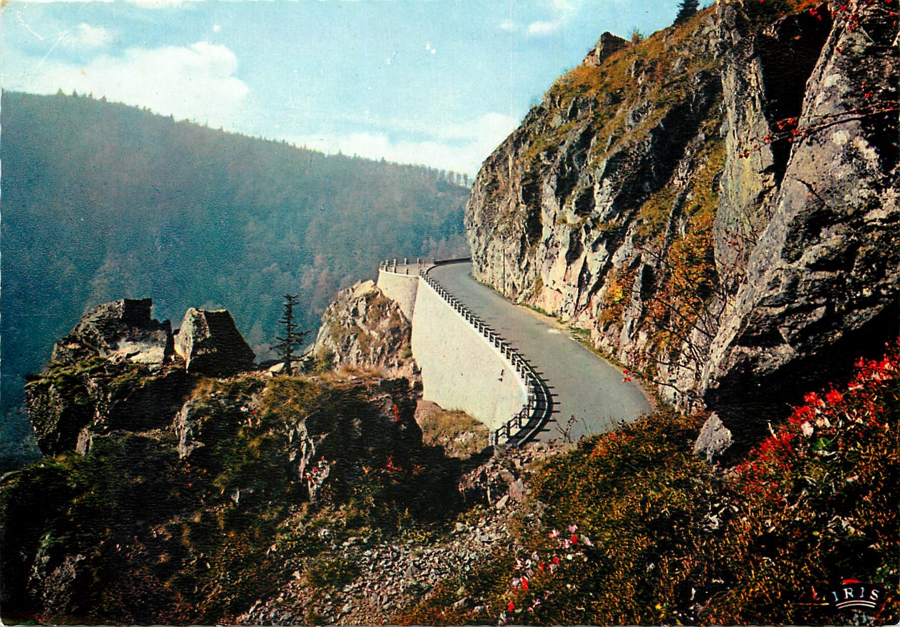 CPM Les Hautes Vosges La Schlucht (alt 1139 m) la route de Munster