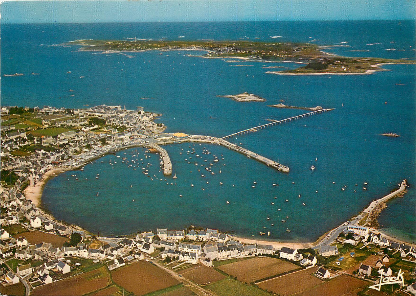 CPM CouLeurs de Bretagne l'Ile de Batz le port