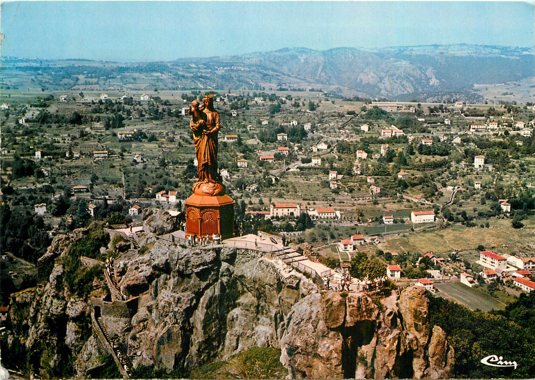 CPM Le Puy (Hte Loire) Vue aerienne Notre Dame de France