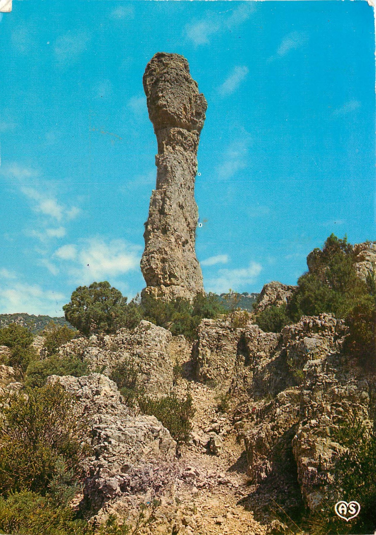 CPM En Parcourant le Languedoc dans le Cirque de Mouzere (Herault)