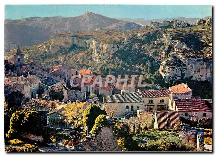 CPM Au coeur de la Provence les Baux de Provence vue generale
