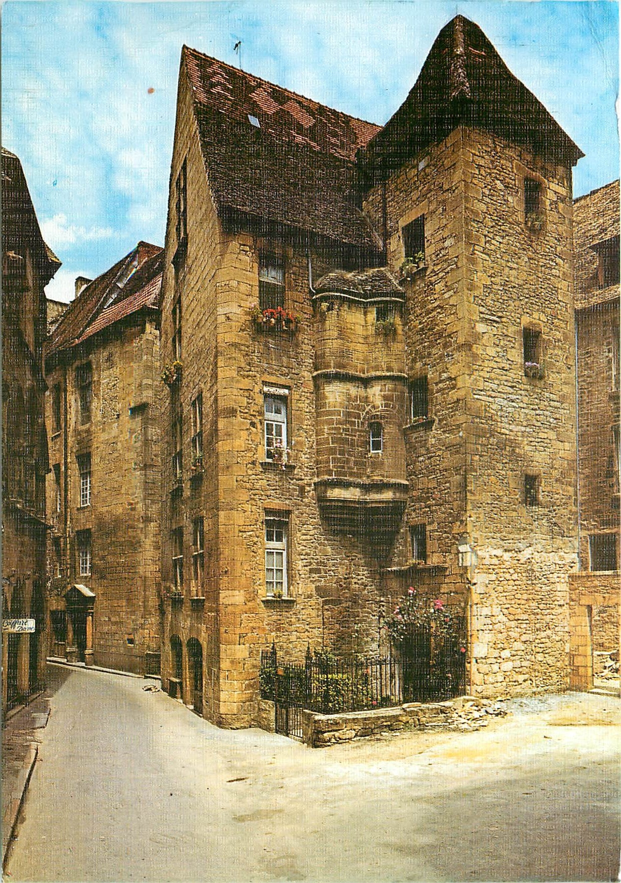 CPM Sarlat (Dordogne) dans la cite Mediavale Hotel Vassal