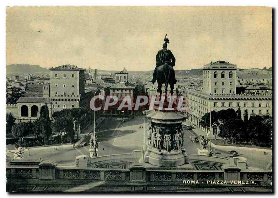 CPM Roma Place Venezia et Monument a Victor Emmanuel