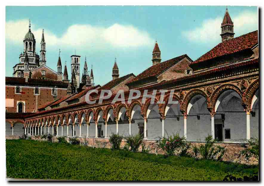 CPM Certosa di Pavia Un Coin du grand cloitre avec l'entree aux cellules