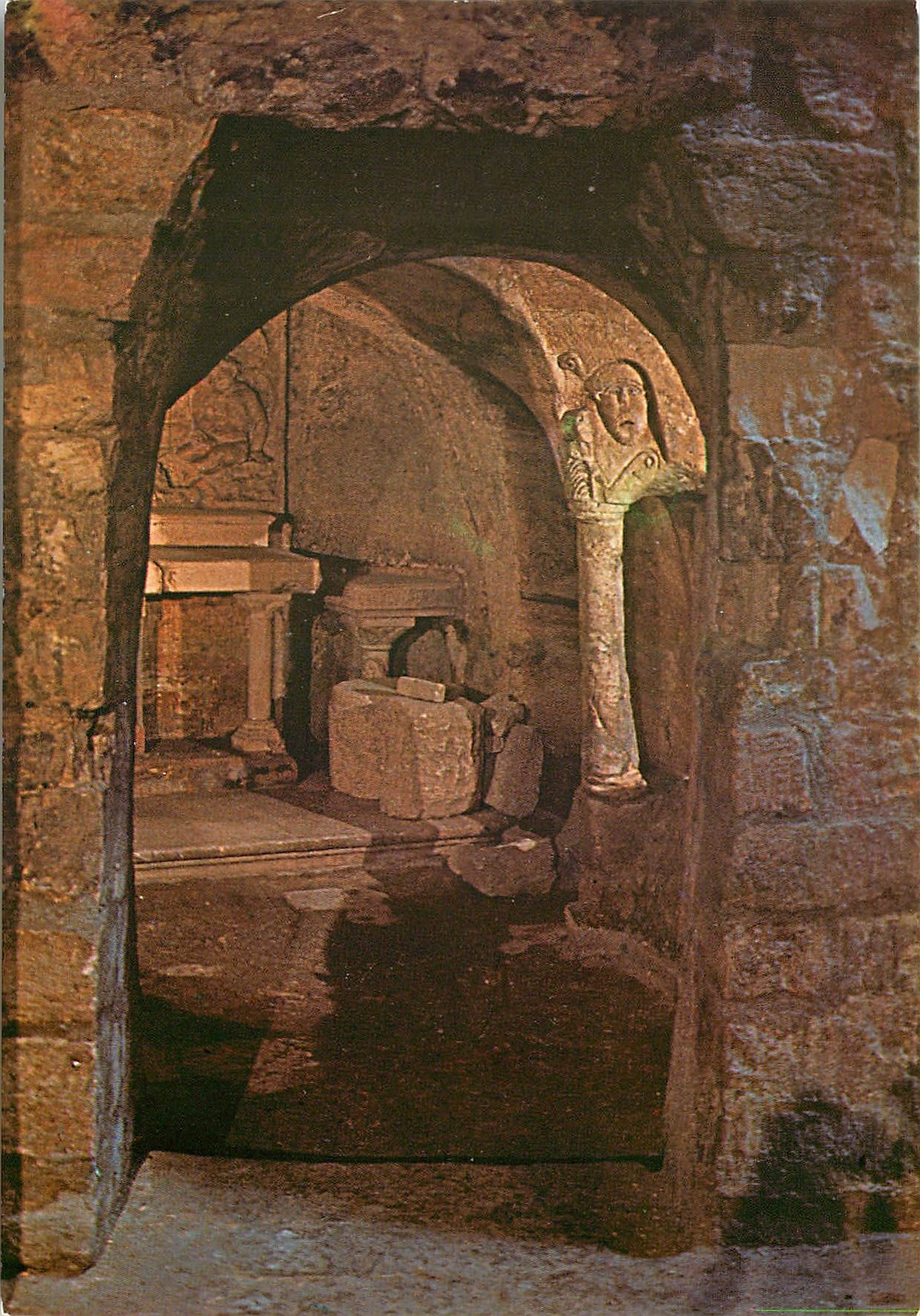 CPM Saint Victoe de Marseille Cryptes La Petite Crypte grotte primitive