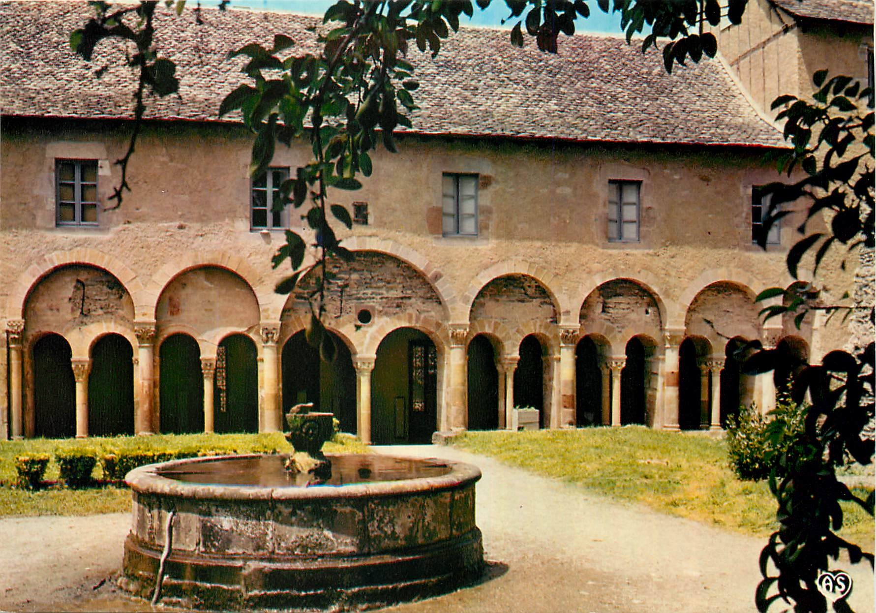 CPM Conques (Aveyron) Le Cloitre