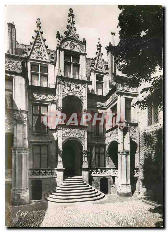 CPM Tours l'Hotel Gouin (XVes) bati en 1440 par Jean de Xainciogs controleur general des finances