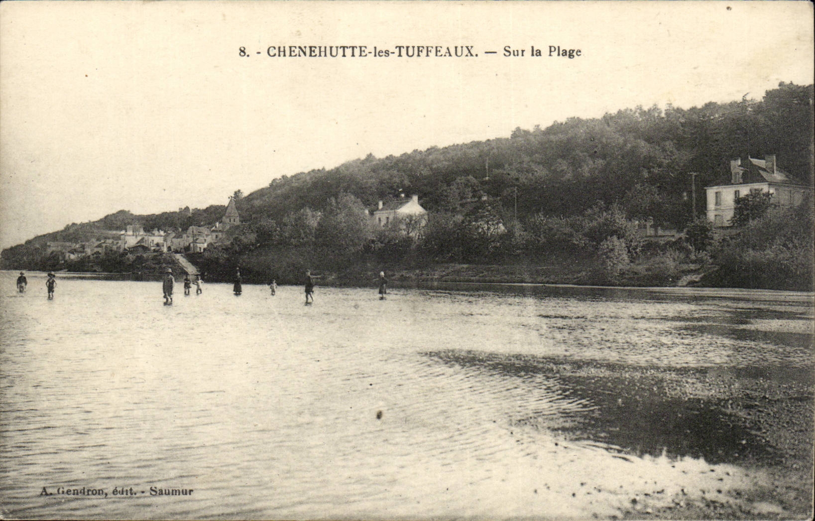 Chenehutte-les-Tuffeaux - CPA - Sur la Plage