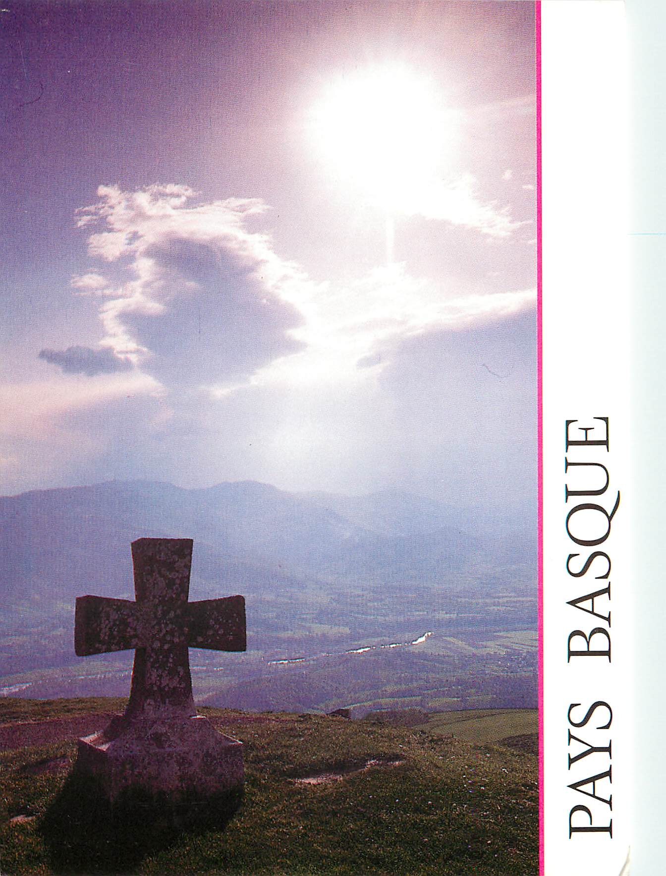 CPM Pays Basque Vue de la Madeleine a Tardets 