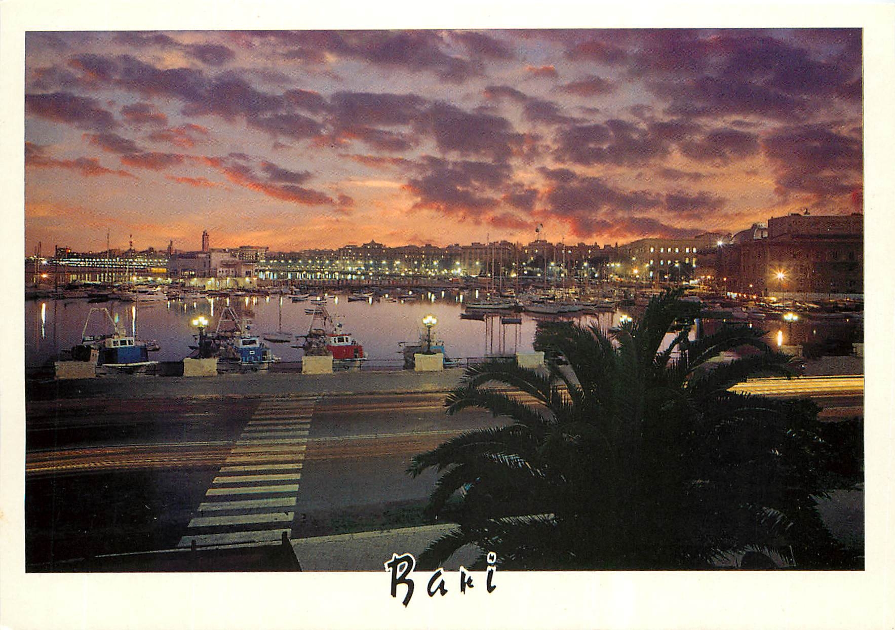 CPM Bari Lungomare di notte 