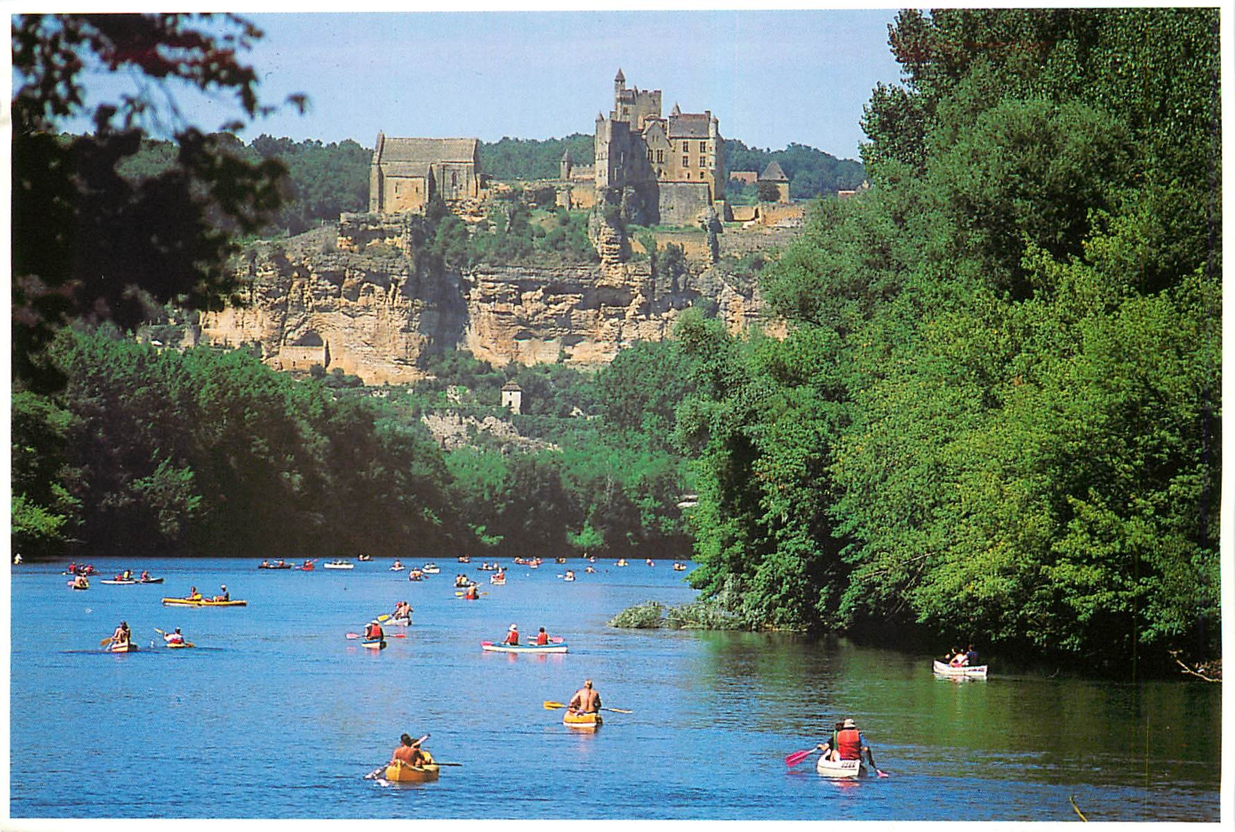 CPM Vallee de la Dordogne le Chateau de Beynac 