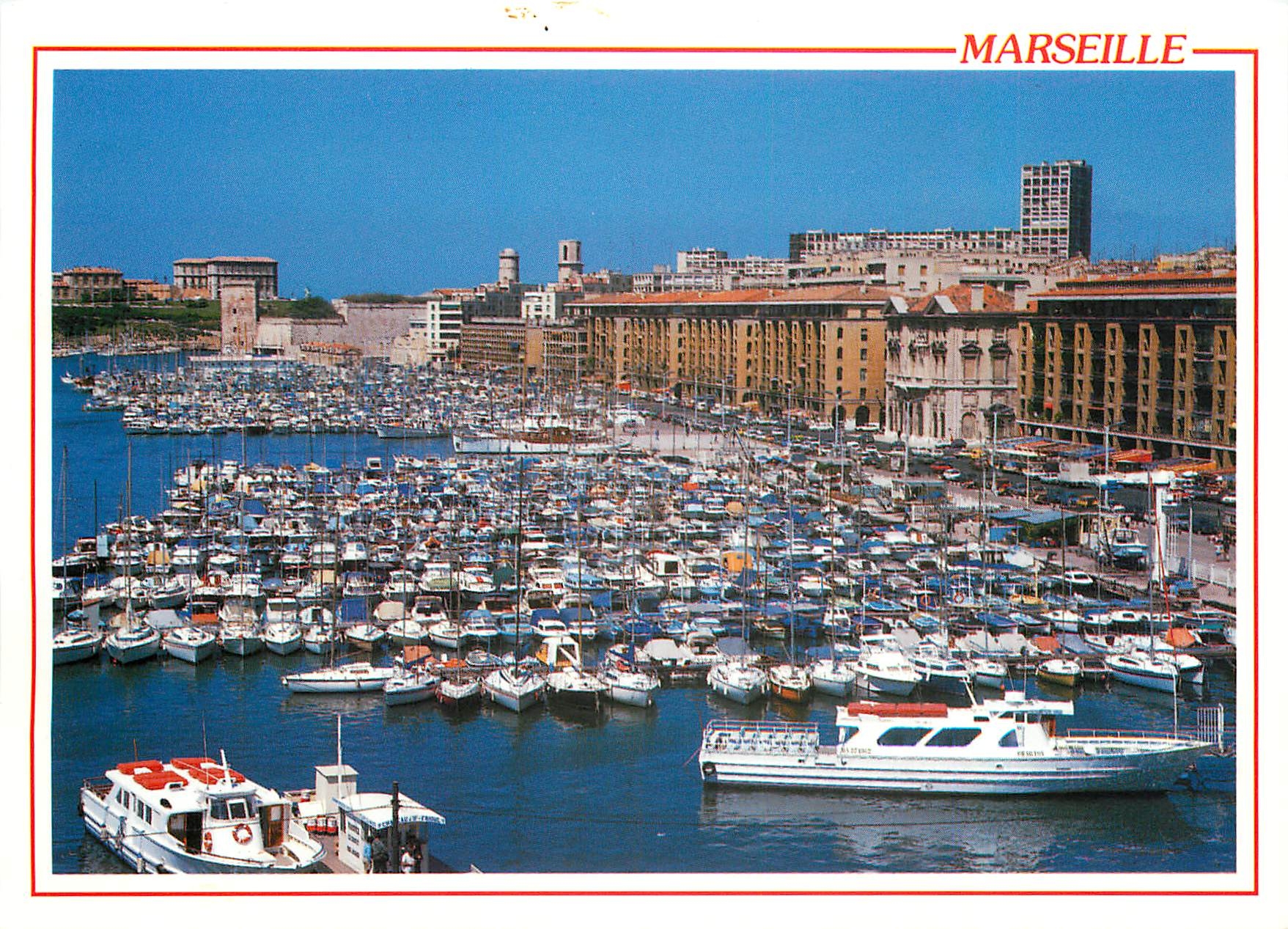 CPM Marseille Bouches du Rhone Le quai du port et l'hotel de ville 