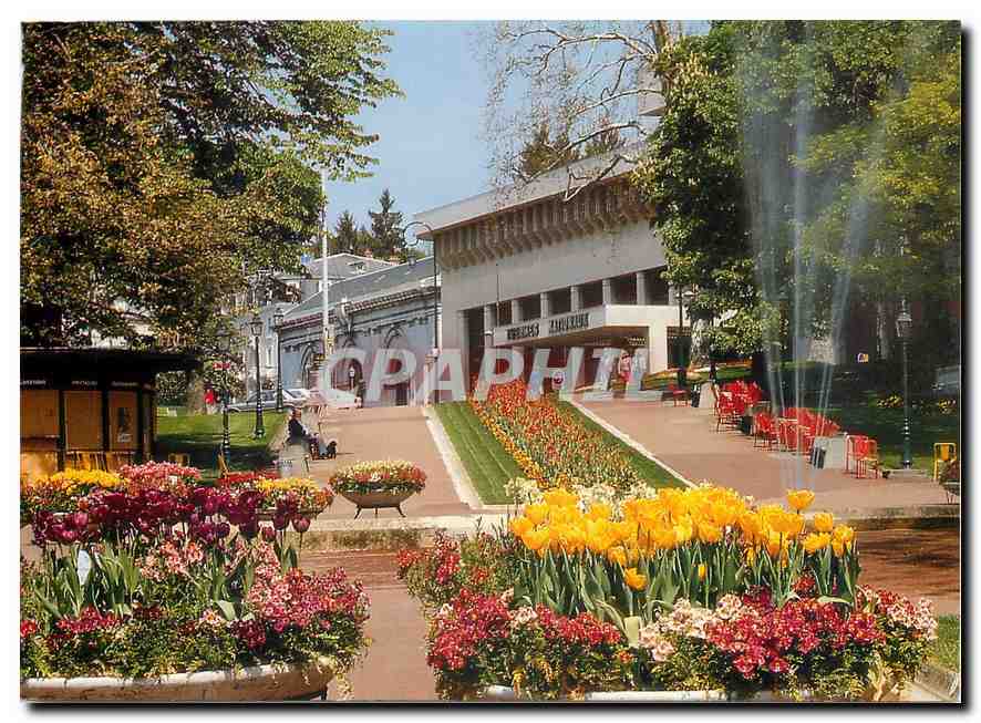CPM L'Etablissement Thermal Les Jardins fleuris Aix les Bains