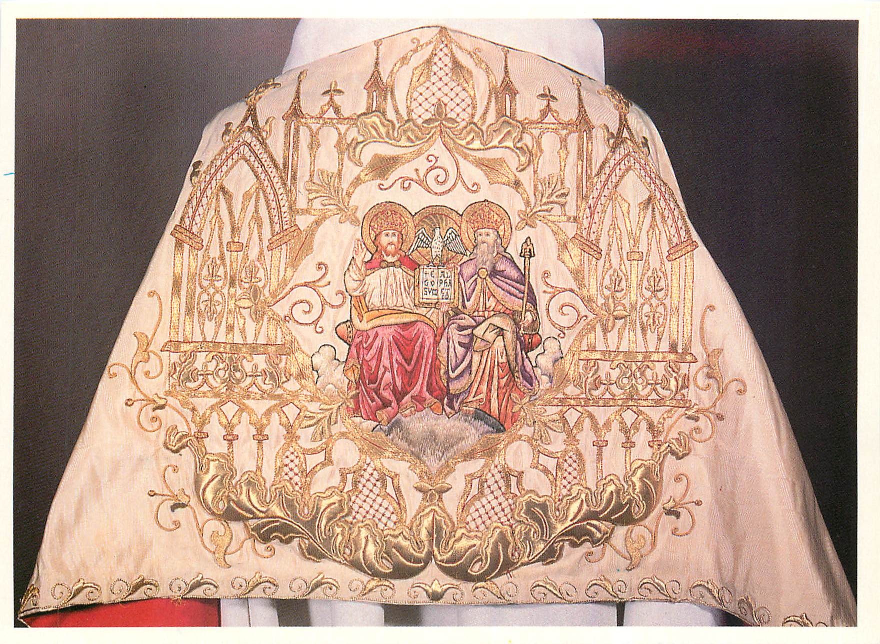 CPM Cathedrale Sainte marie d'Oloron Voile humeral 