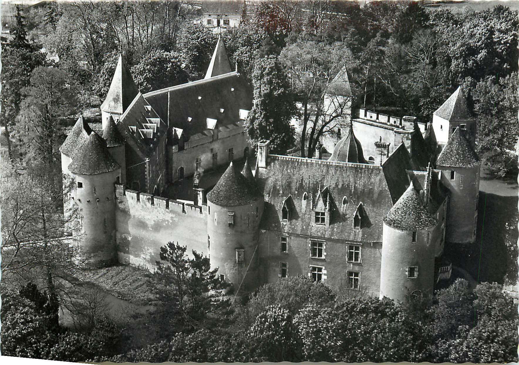 Ainay-le-Vieil (Cher) — Château de Jacques Coeur — Éditions SOFER, 94 Saint-Maur