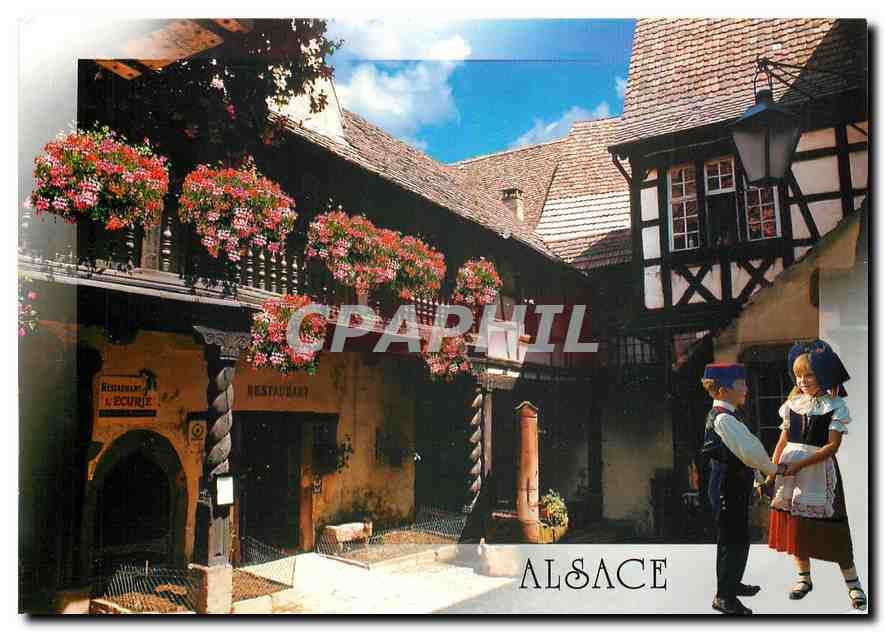 Cour des Cigognes — Riquewihr (Haut-Rhin) — Alliance Cartérie