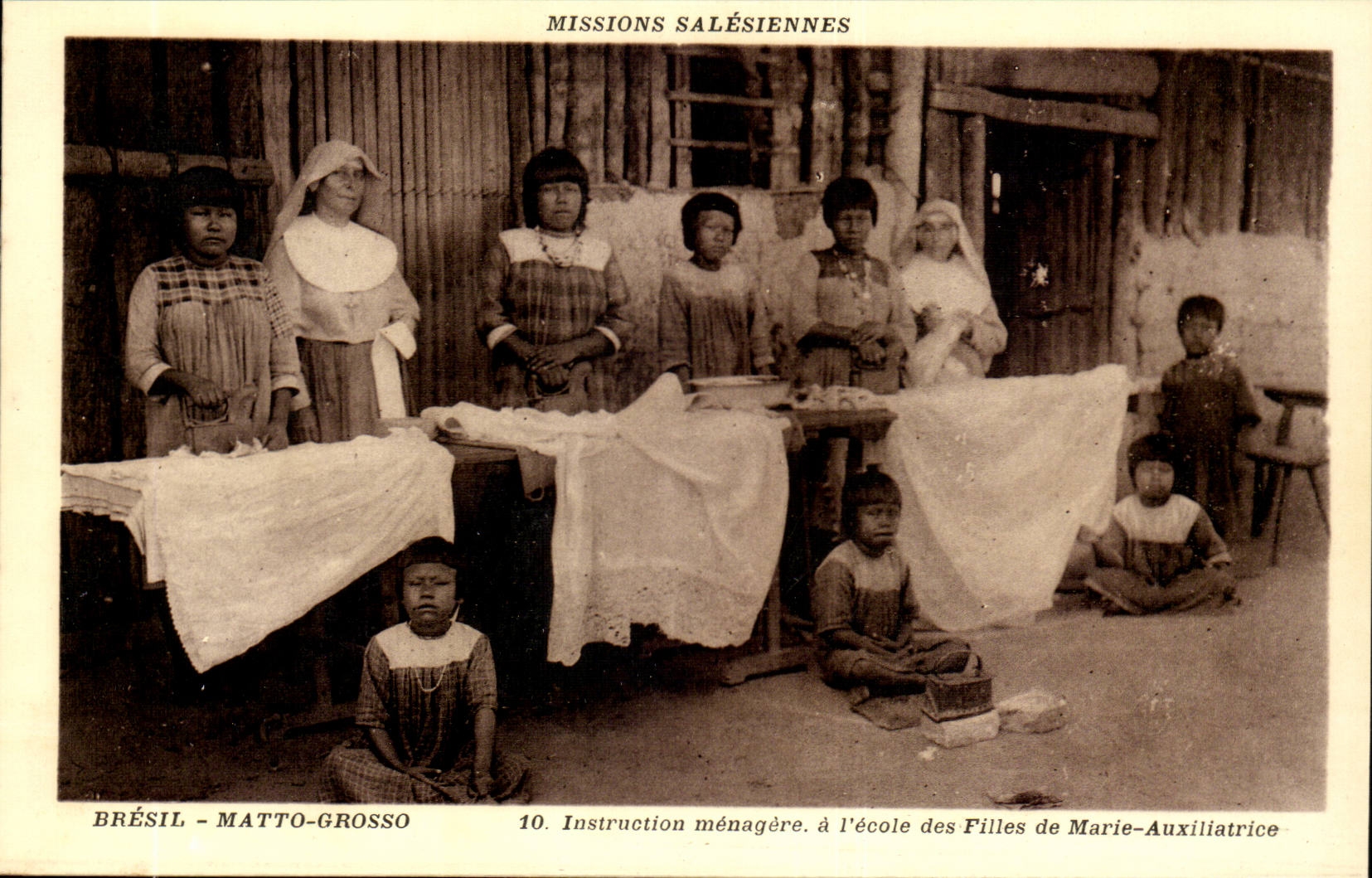 Matto-Grosso-CPA- Instruction menagere a l'ecole des Filles de Marie-Auxiliatrice