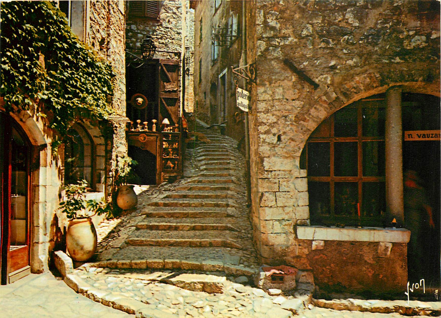 CPM La Cote d'Azur miracle de la nature Saint Paul Alpes Maritimes Vieille rue 