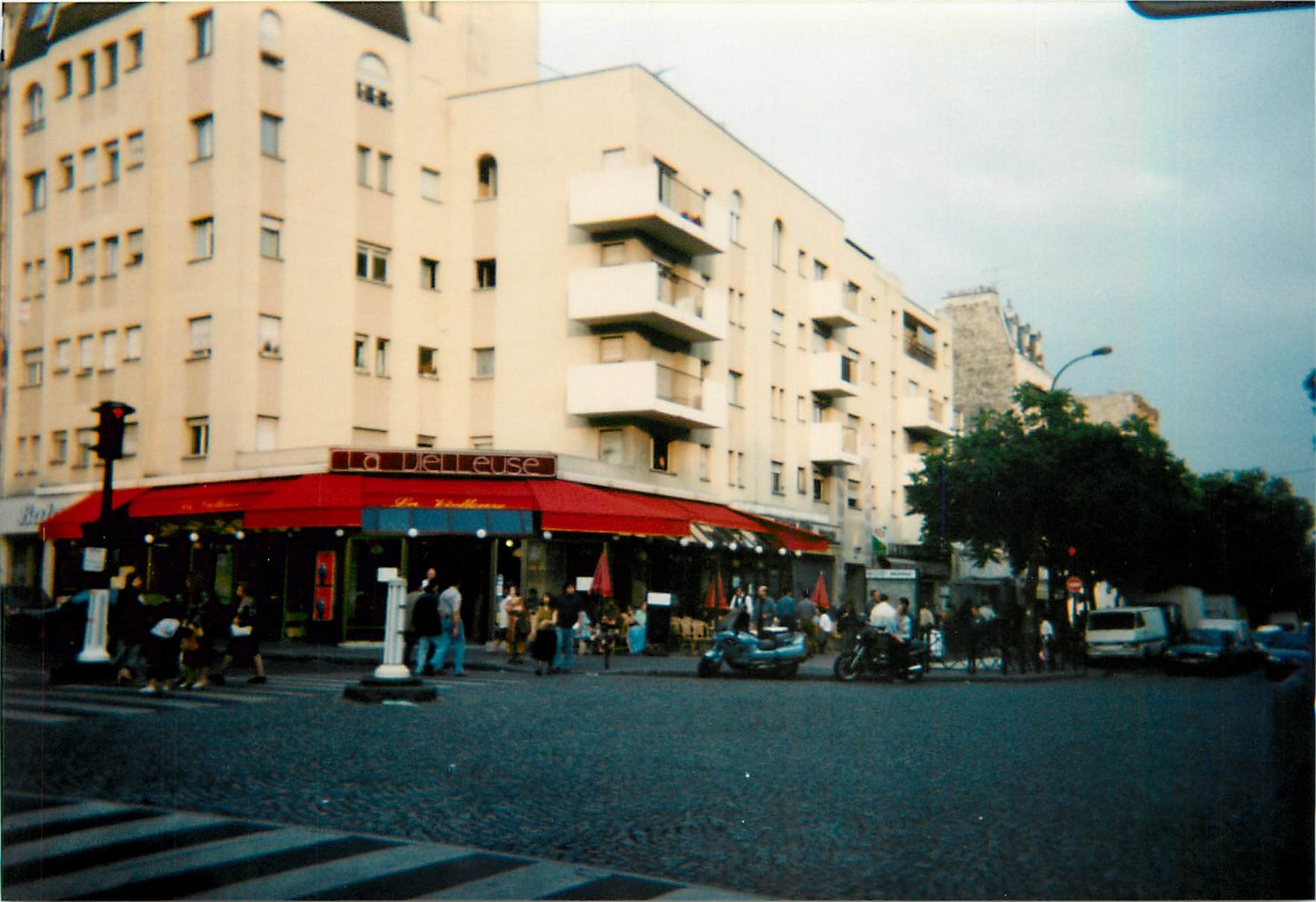 Photo Paris 1995 La Velleuse