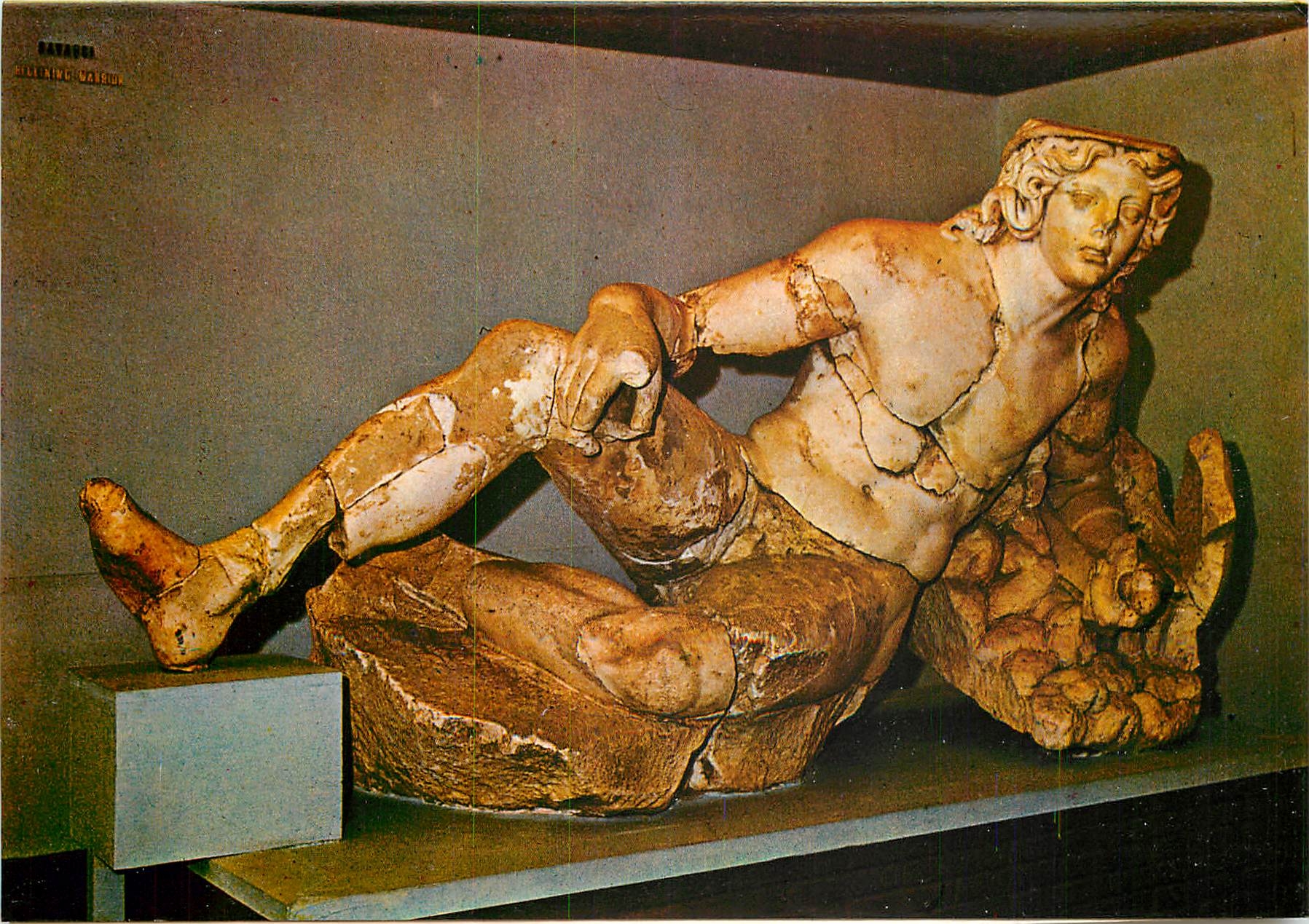 CPM La statue du gerrier fatigue Periode romaine Ephesus Turkey 
