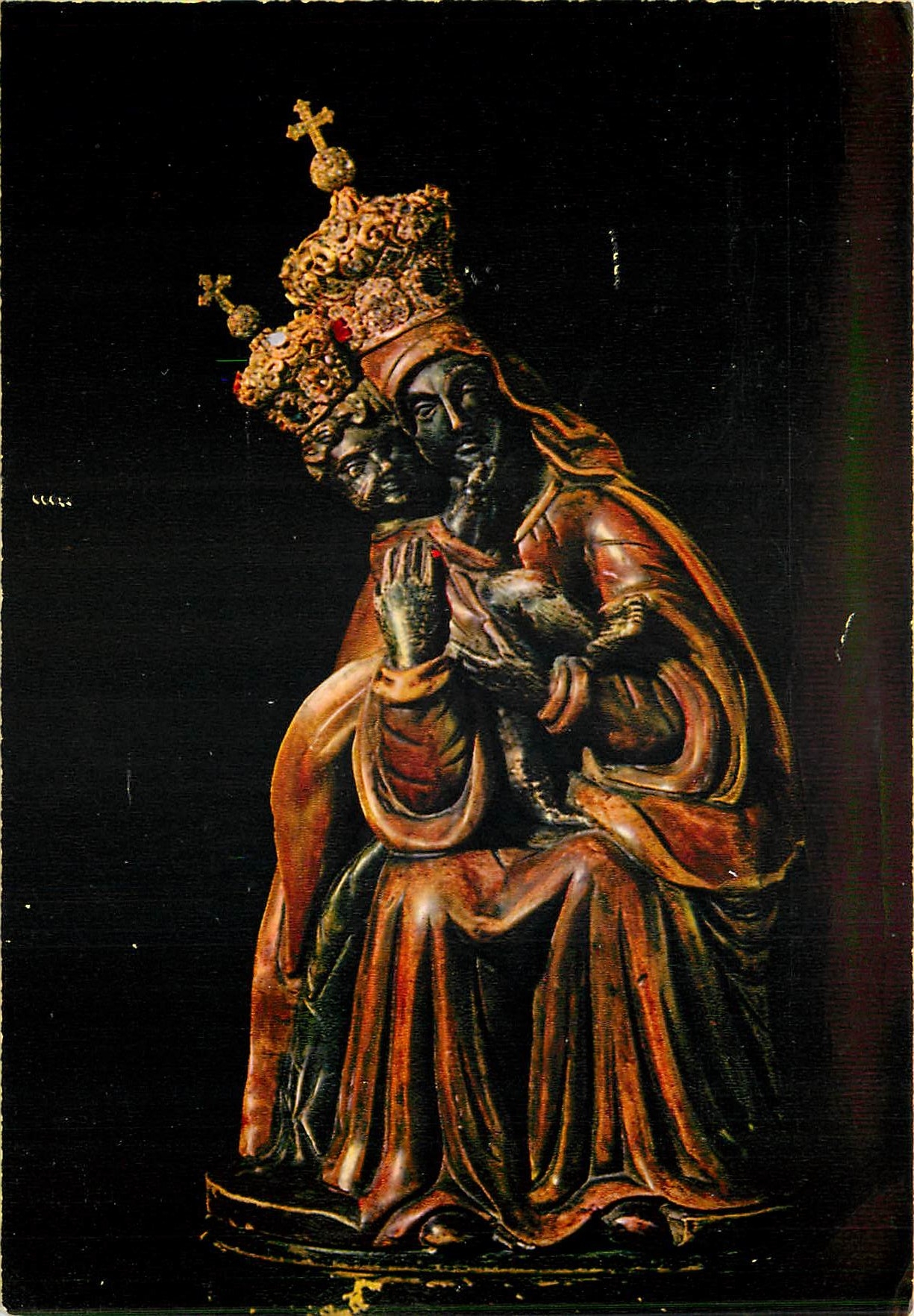 CPM L'Auvergne Clermont Ferrand Vierge de Notre Dame du Port couronnee en 1875 