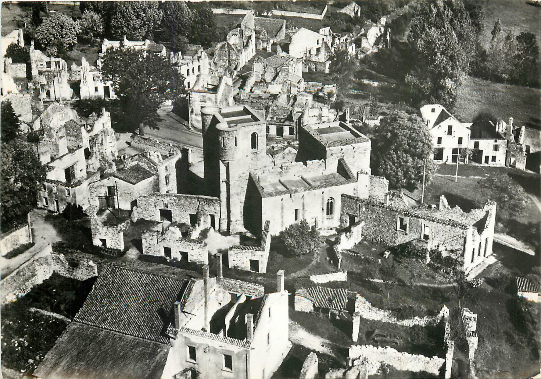 CPM Oradour sur Glane Hte Vienne Vue aerienne  Militaria