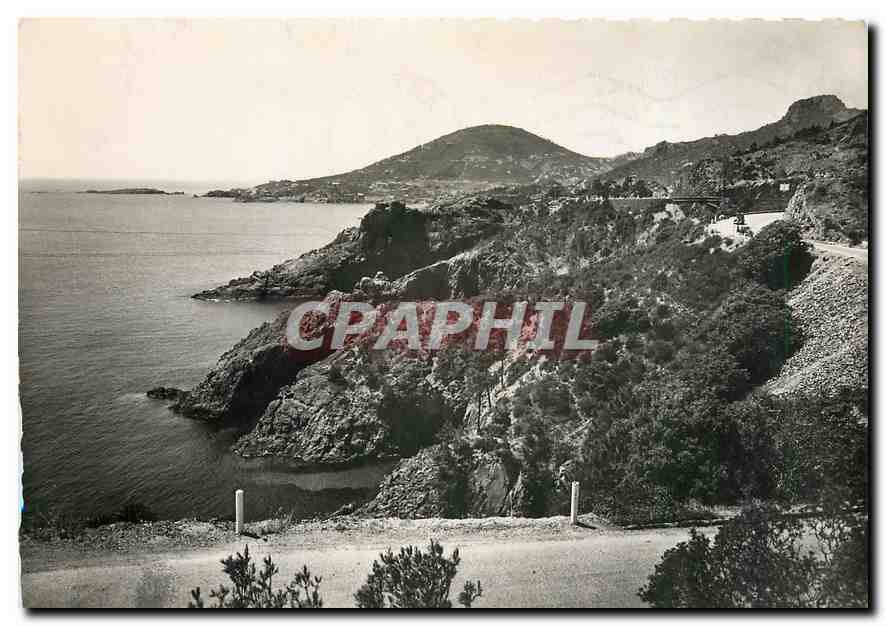 CPM Le Dramont Le bord de mer et les calanques 