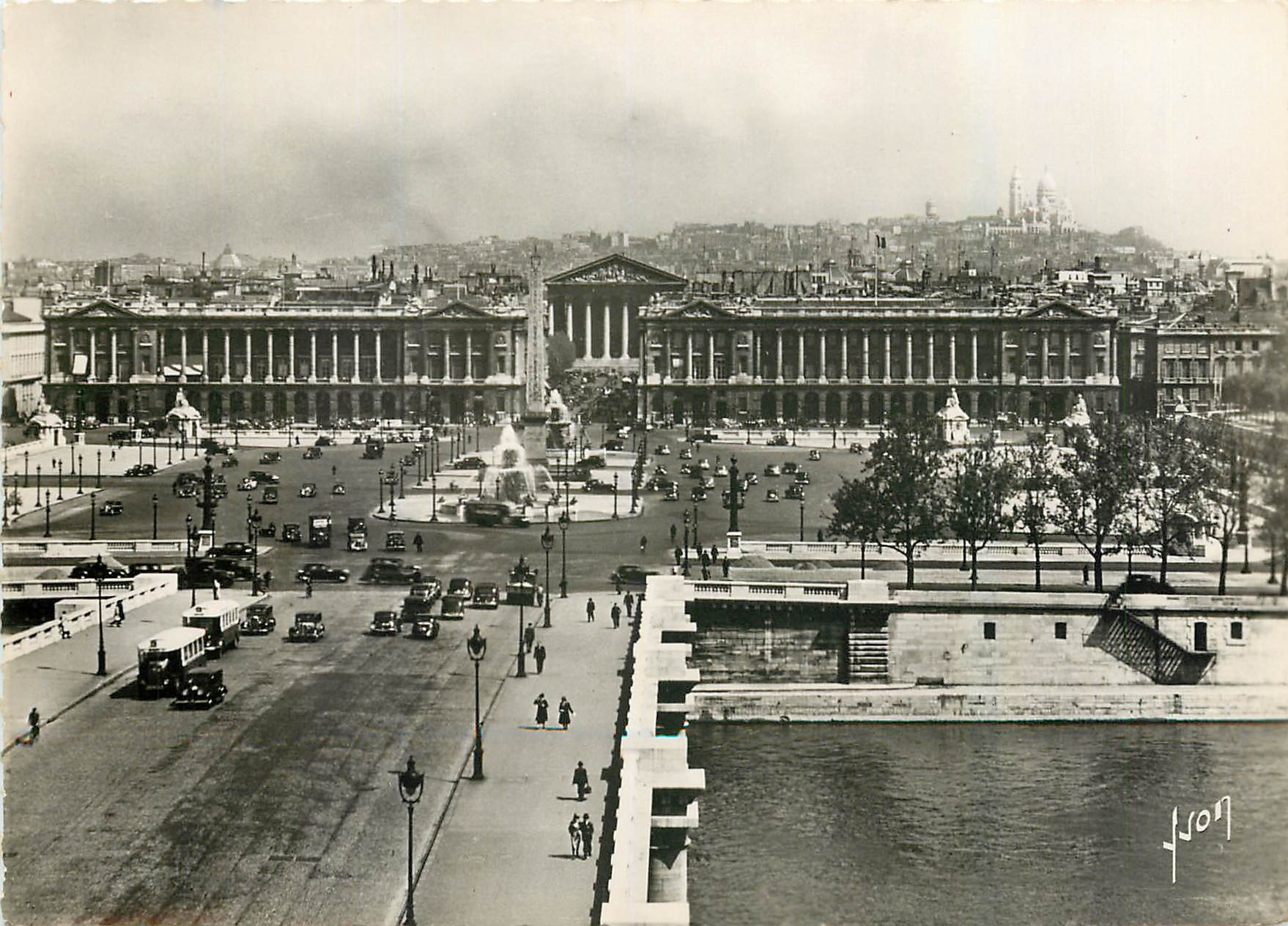 CPM Paris en Flanant Vue generale de la place de la Concorde et le Butte Montmartre 
