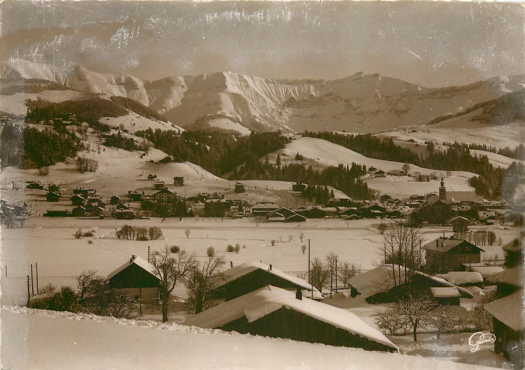 Mégève (Haute-Savoie) — Vue générale et la Chaîne du Mont Joly — Rep. Int. Véritable Photo n°511