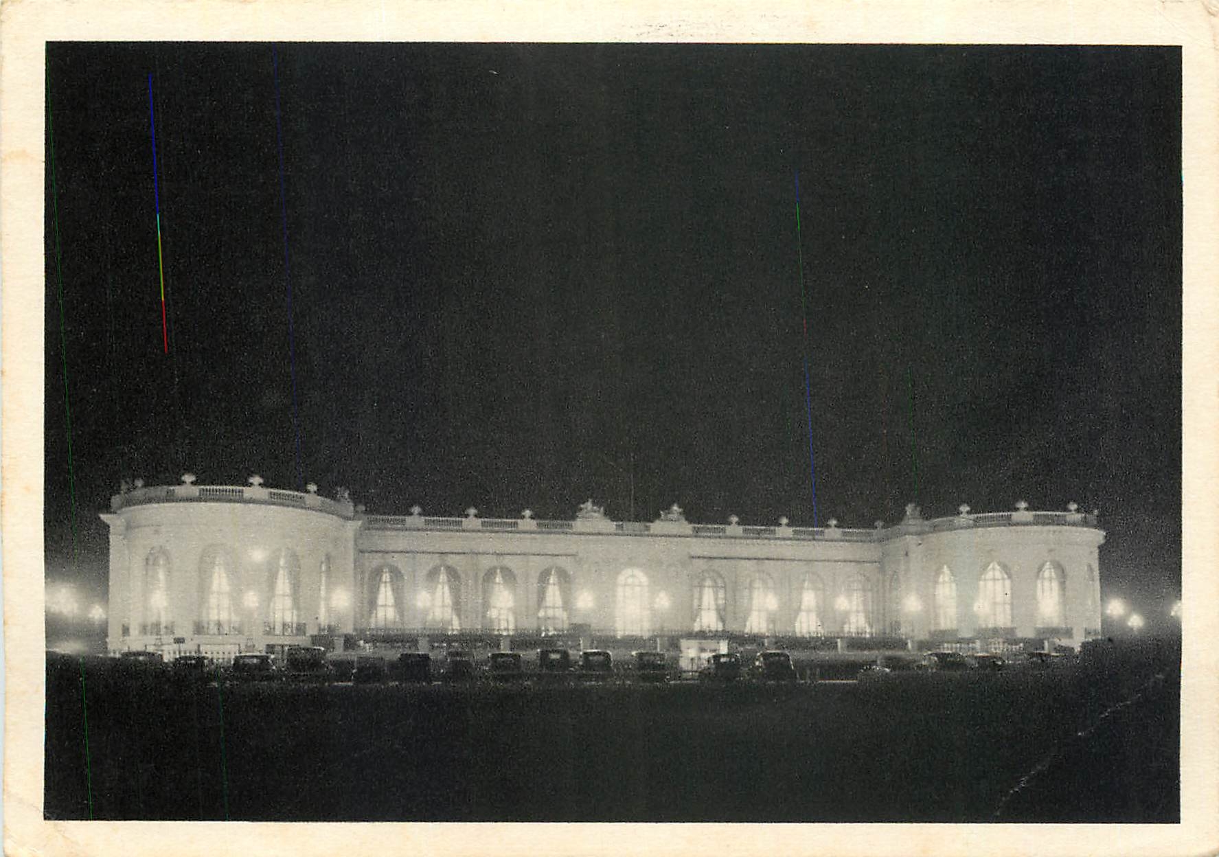 Deauville — 'La Plage Fleurie' — Le Casino, la nuit — Photographie W. Venneman
