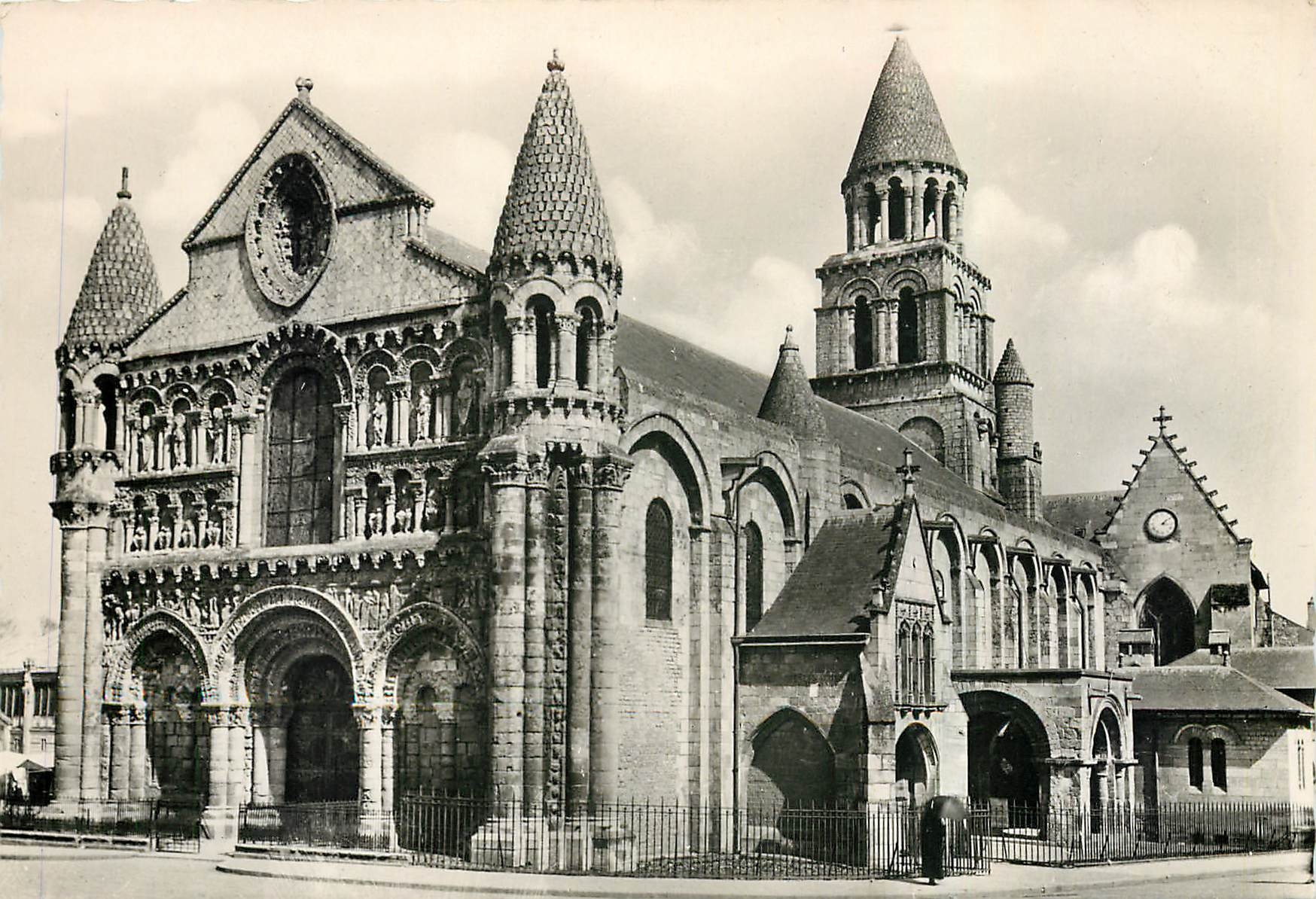 CPM Poitiers Vienne Eglise Notre Dame la Grande 