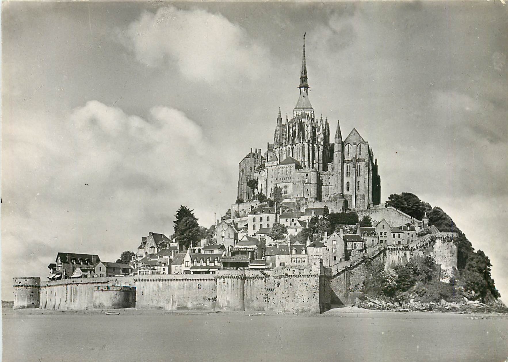 CPM Le Mont Saint Michel Manche Ensemble Est 