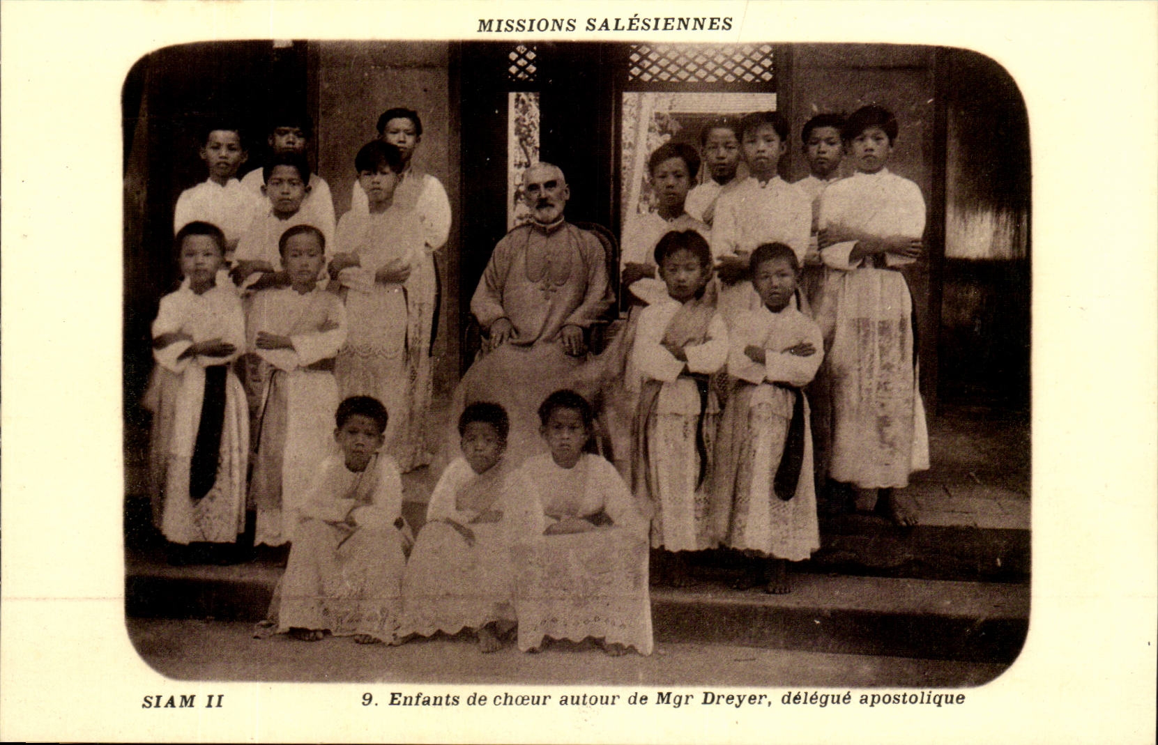 Siam -CPA-Enfants de choeur de Mgr Dreyer delegue apostolique- Mission Salesiennes
