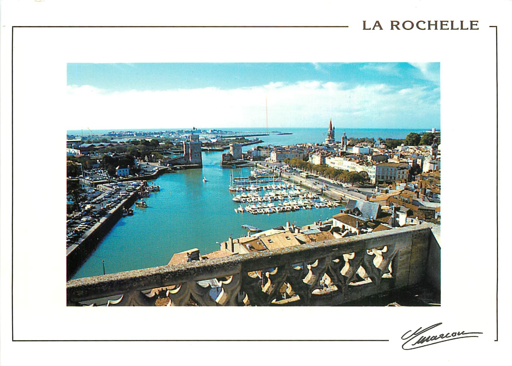 CPM La Rochelle Vieux port Tour Saint Nicolas Tour de la Chaine Tour des 4 sergents 