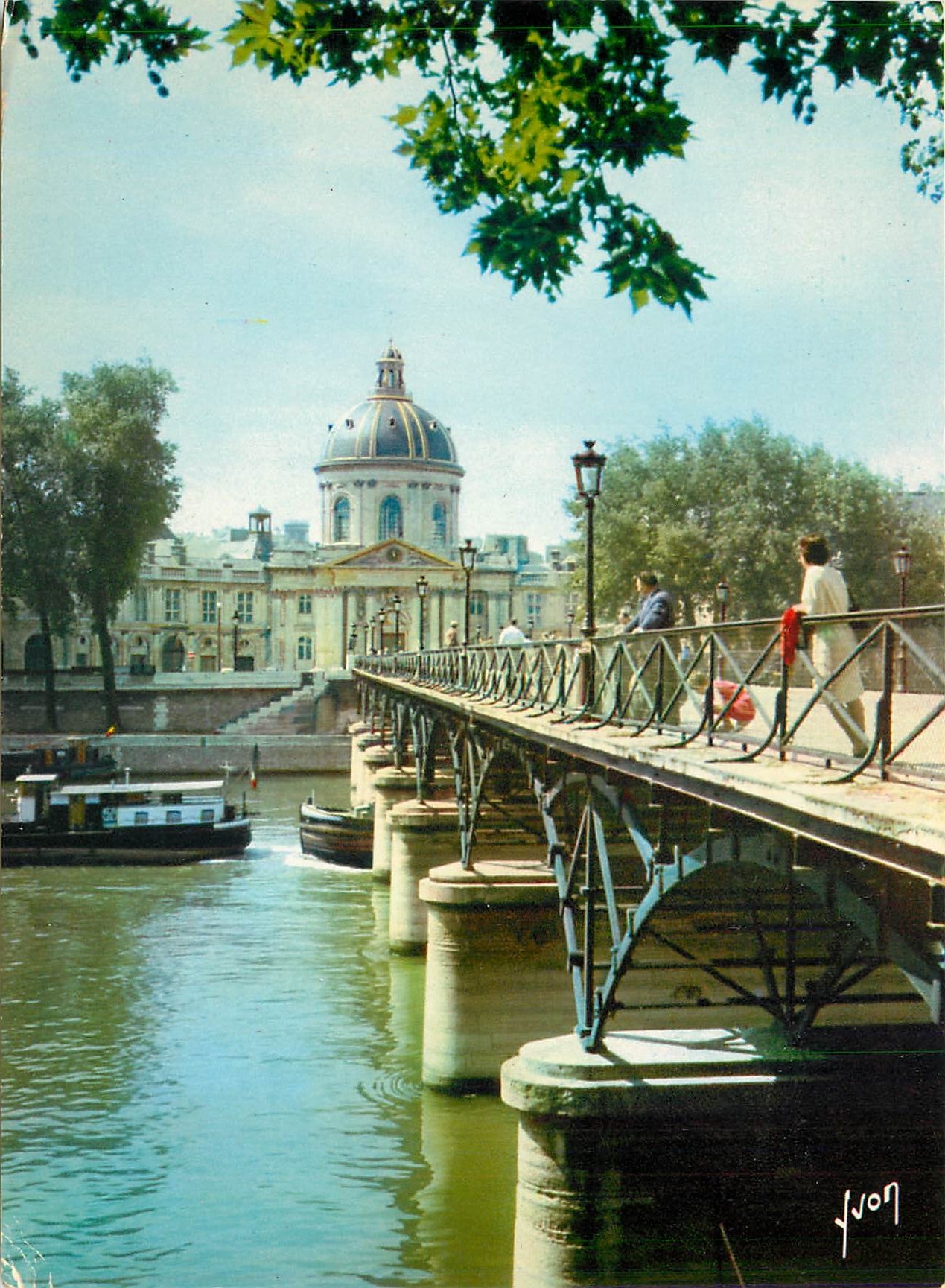 CPM Paris Le Pont des Arts et l'Institut 