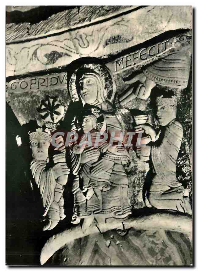 CPM Chauvigny Adoration des Mages vue de droite 