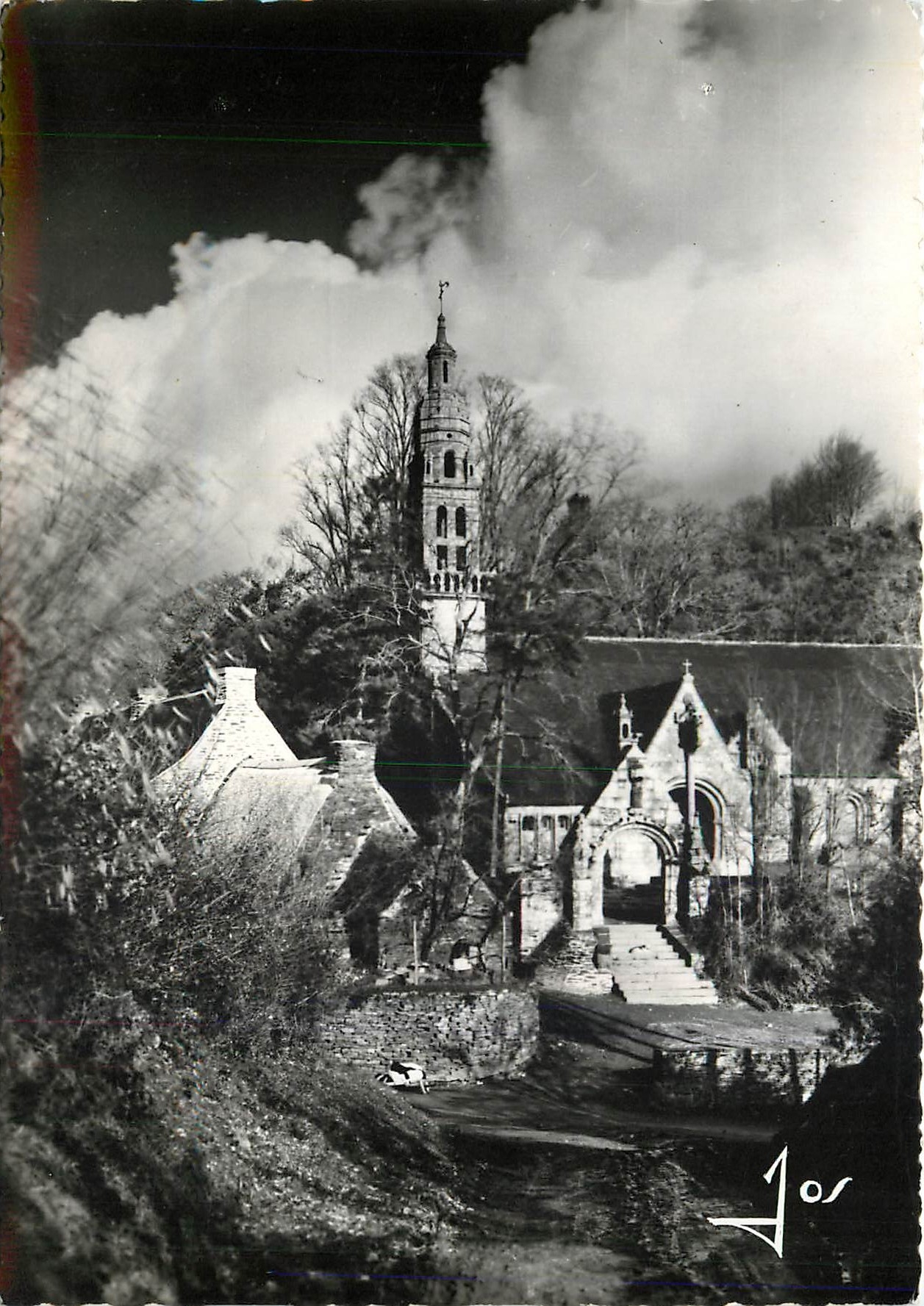 CPM Chateaulin Finistere La Chapelle Notre Dame et son clocher Renaissance 