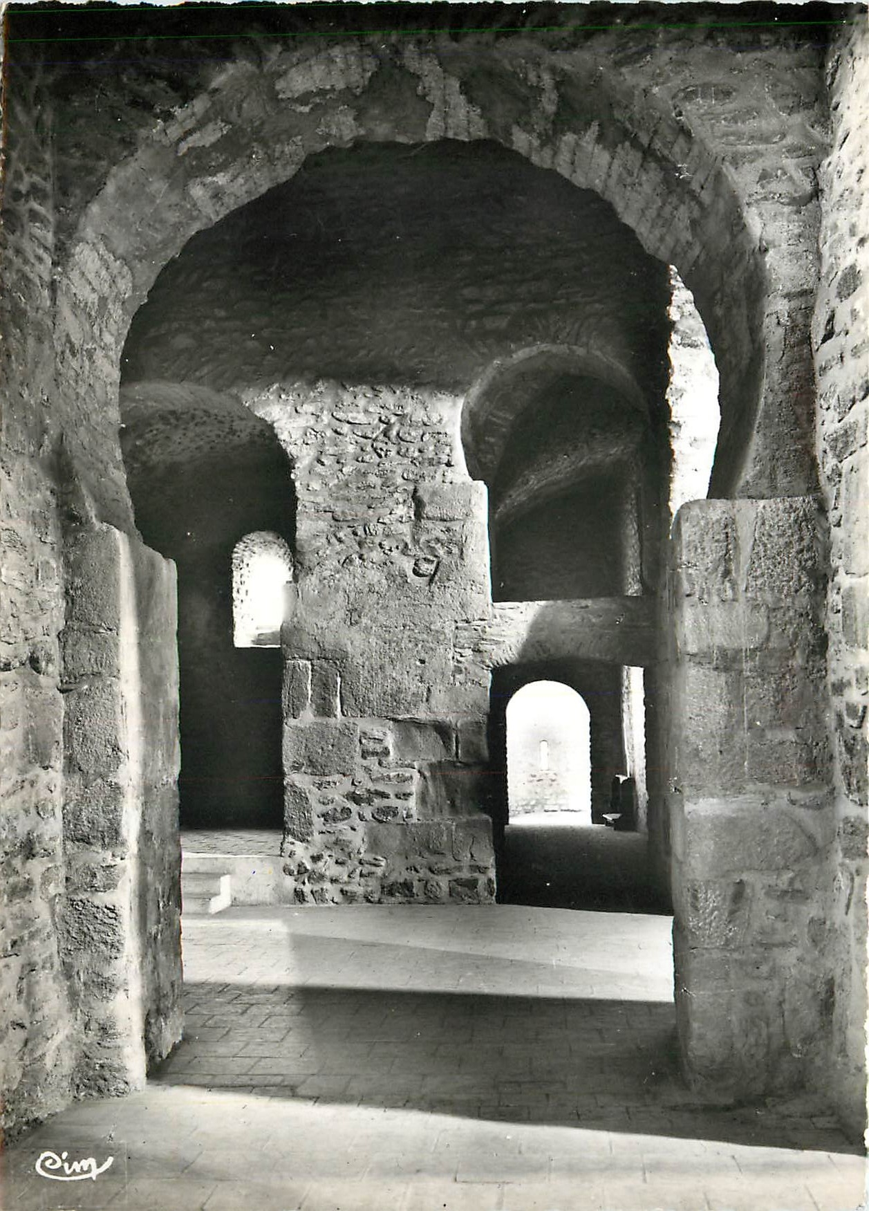 CPM Abbaye de St Michel de Cuxa Pyr Or Ares Mozarabes 
