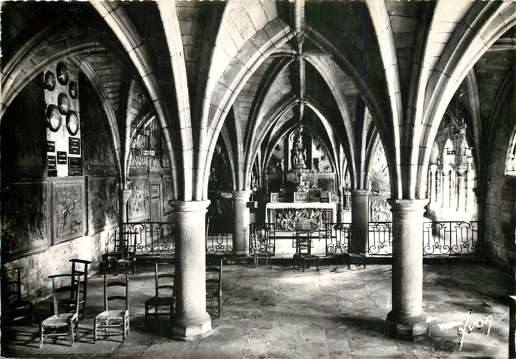 CPM Figeac Eglise Saint Sauveur L'Interieur 