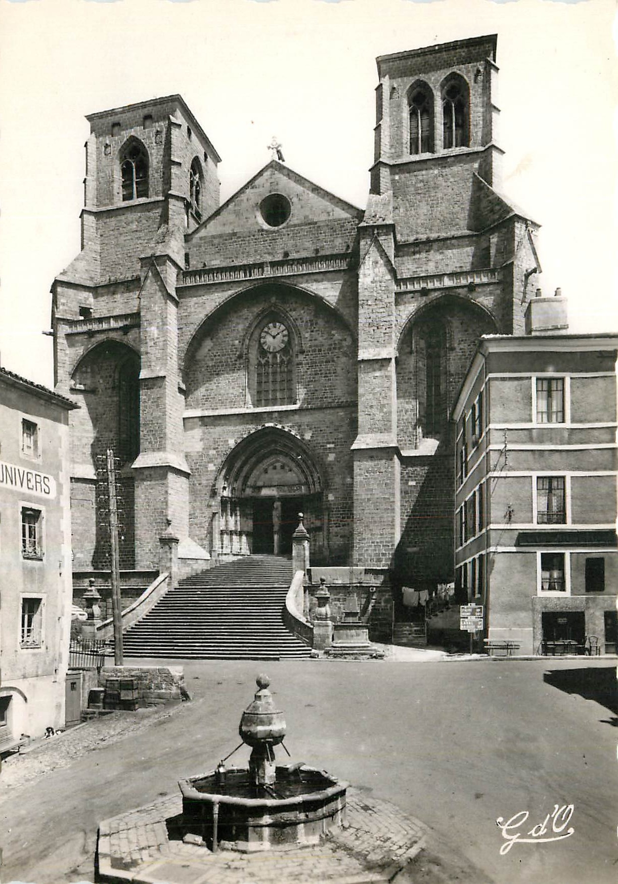 CPM La Chaise Dieu Abbaye Saint Robert Facade Ouest 